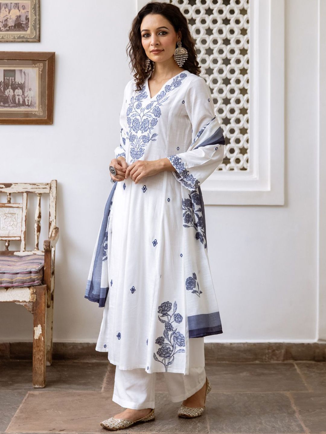 Indo Era Women Floral Embroidered Regular Thread Work Pure Cotton Kurta with Trousers & With Dupatta