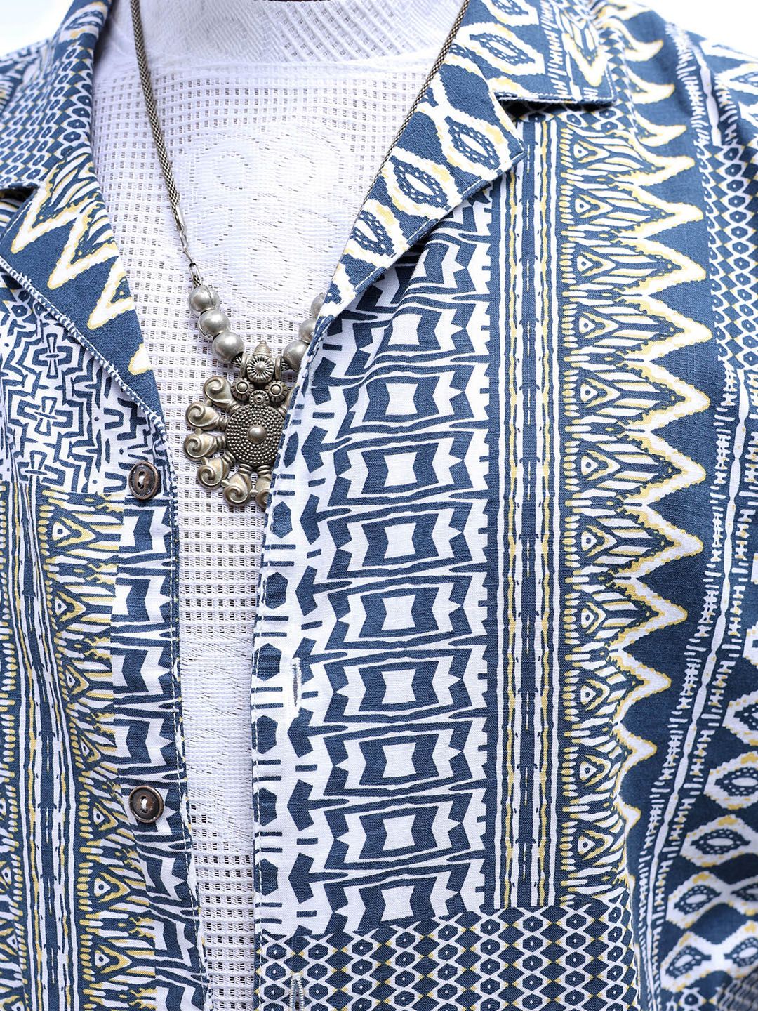 The Indian Garage Co Men Relaxed Fit Indie Printed Resortwear Shirt