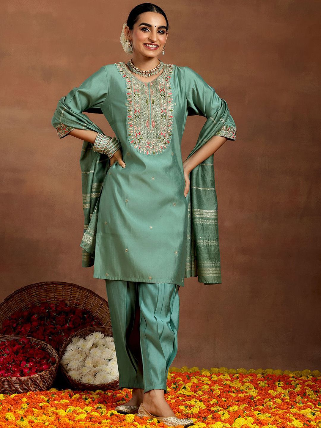 Libas Ethnic Motifs Embroidered Thread Work Straight Kurta with Trousers & With Dupatta