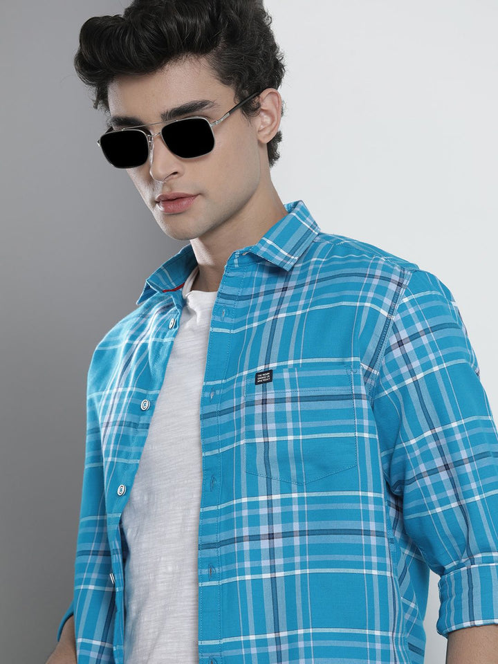 The Indian Garage Co Men Blue Checked Casual Shirt