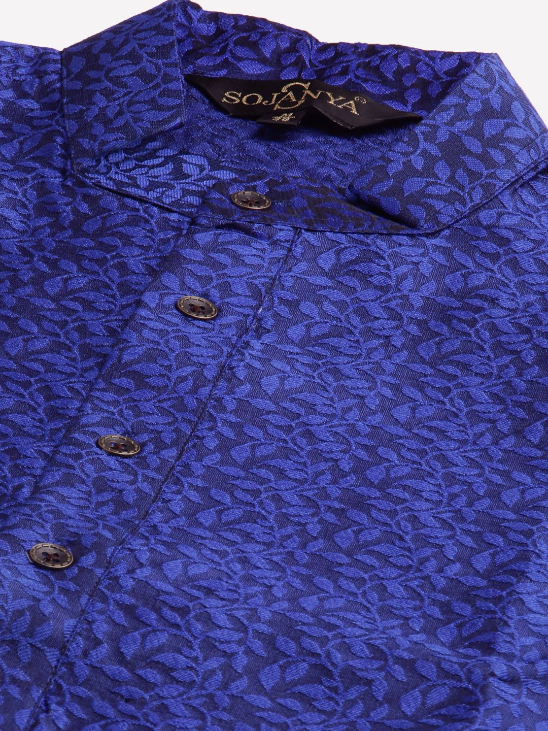 SOJANYA Men Blue Floral Kurta with Churidar & Nehru Jacket
