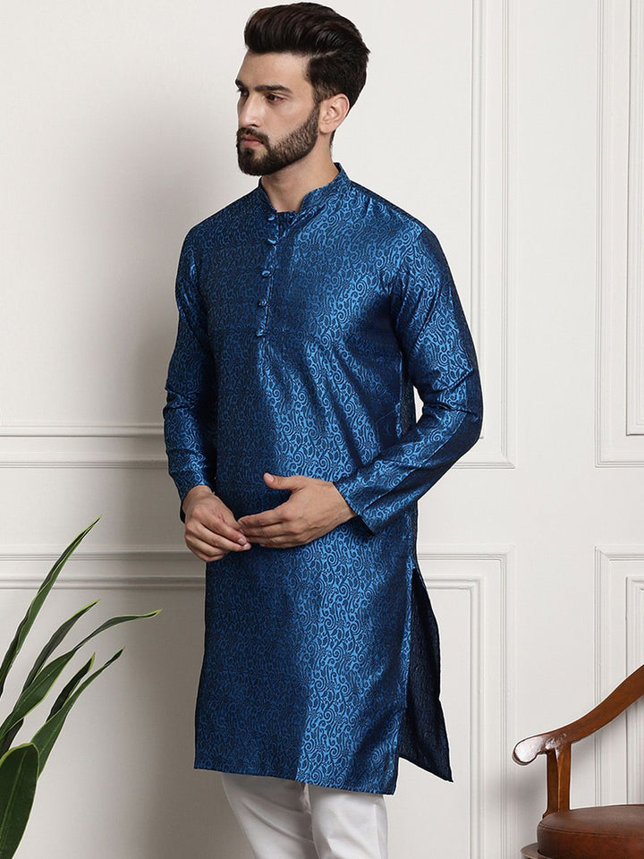 SOJANYA Ethnic Motifs Woven Design Mandarin Collar Straight Kurta