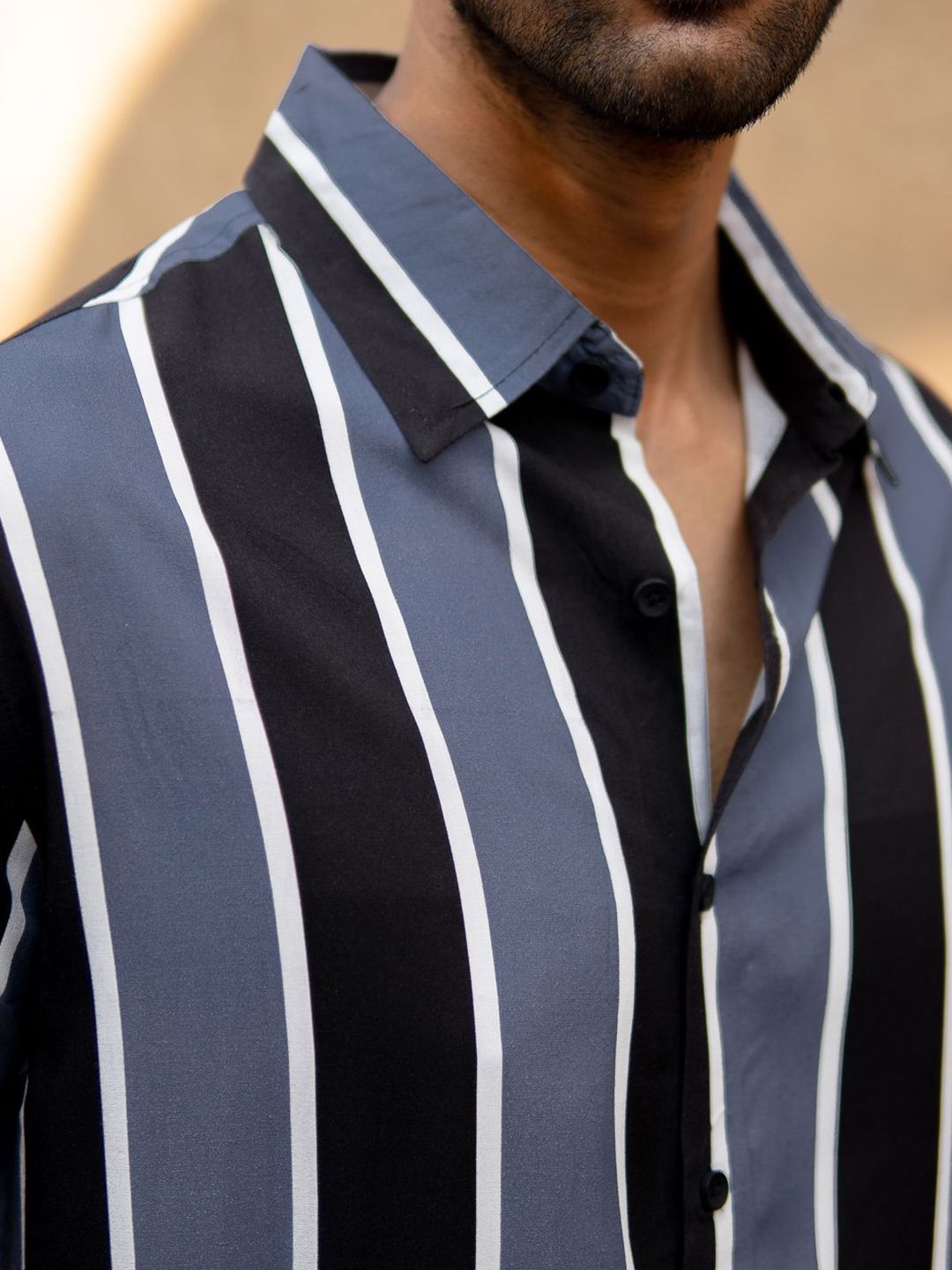 Powerlook Vertical Striped Short Sleeves Shirt