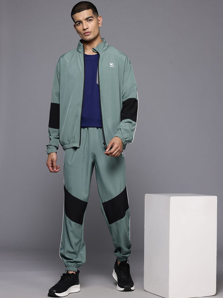 HRX by Hrithik Roshan Men Colourblock Rapid-Dry Lifestyle Tracksuit