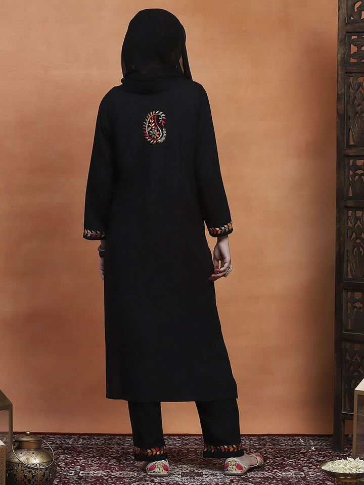 House of Chikankari Women Black Rayon Chikankari Embroidered Kurta Set
