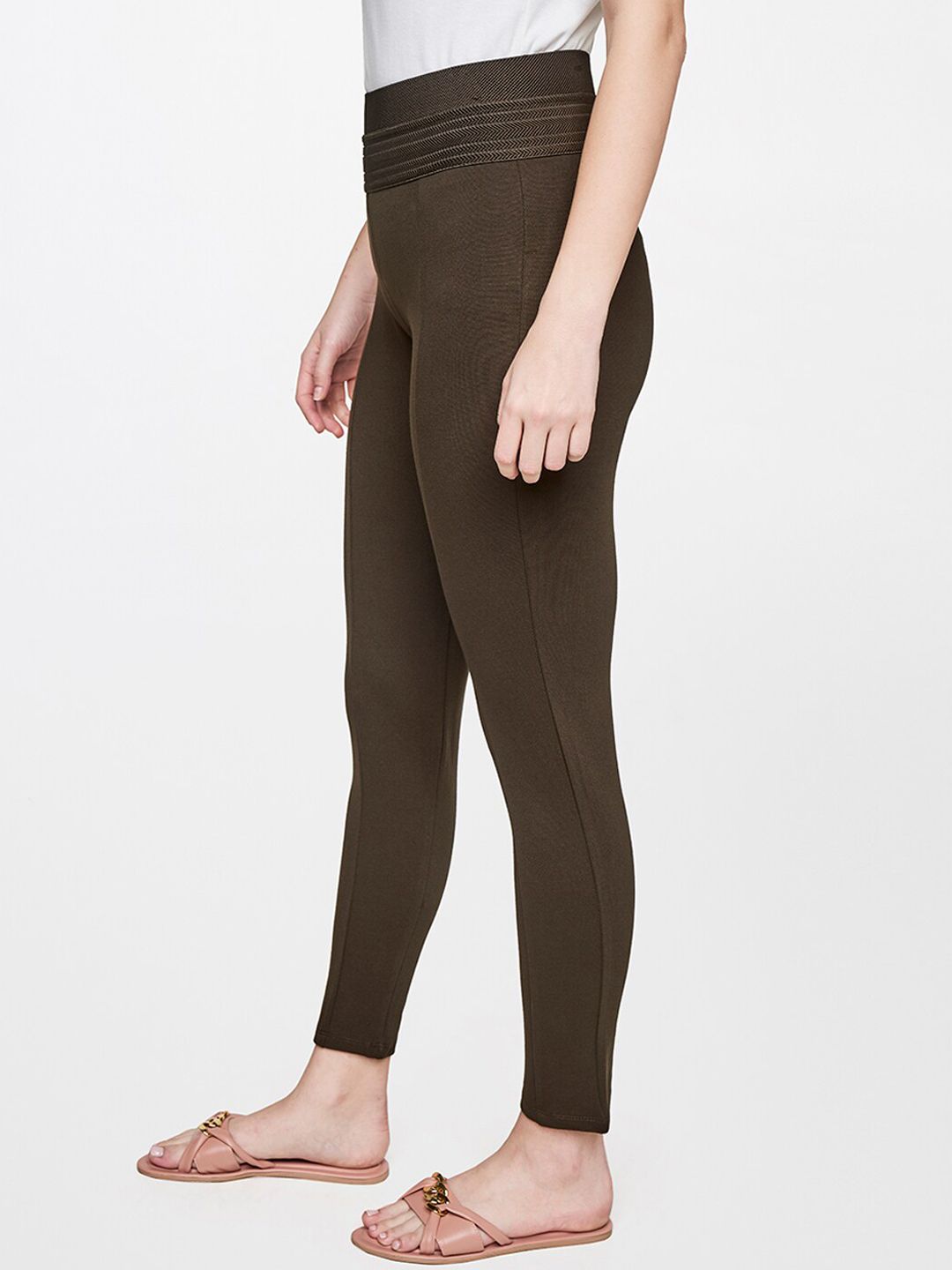 AND Women Olive Green Tapered Fit Trousers