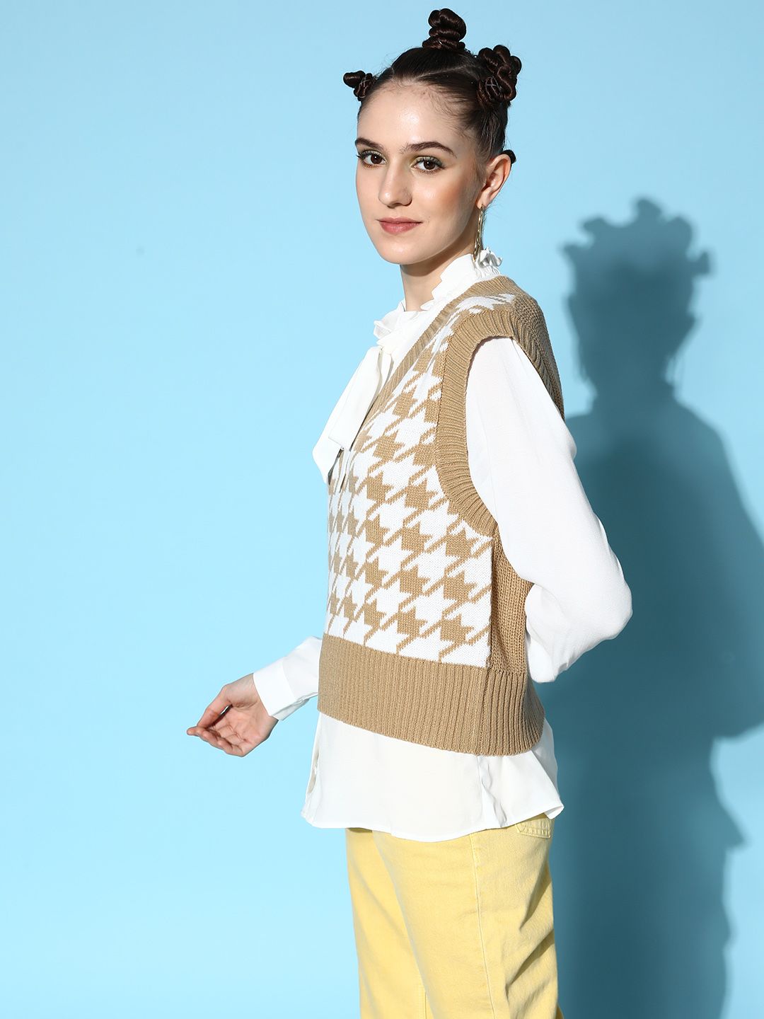 SASSAFRAS Women Brown & White Houndstooth Design Sweater Vest
