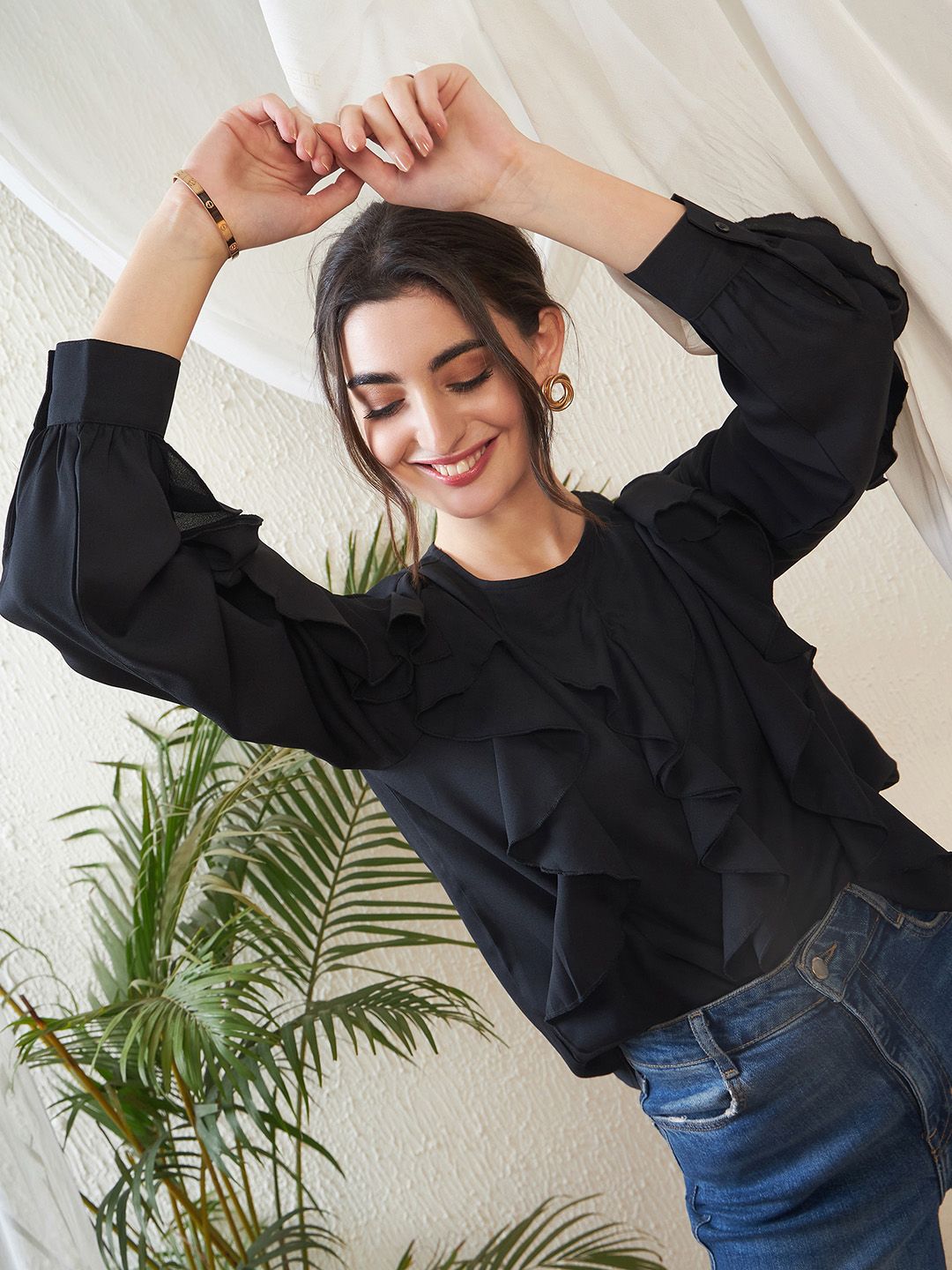SASSAFRAS Black Cuffed Sleeves Ruffles Georgette Top