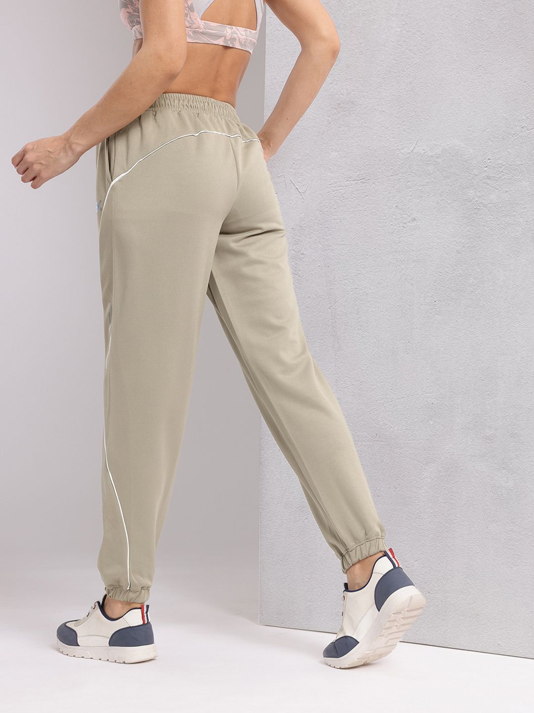 HRX by Hrithik Roshan Women Rapid-Dry Running Joggers