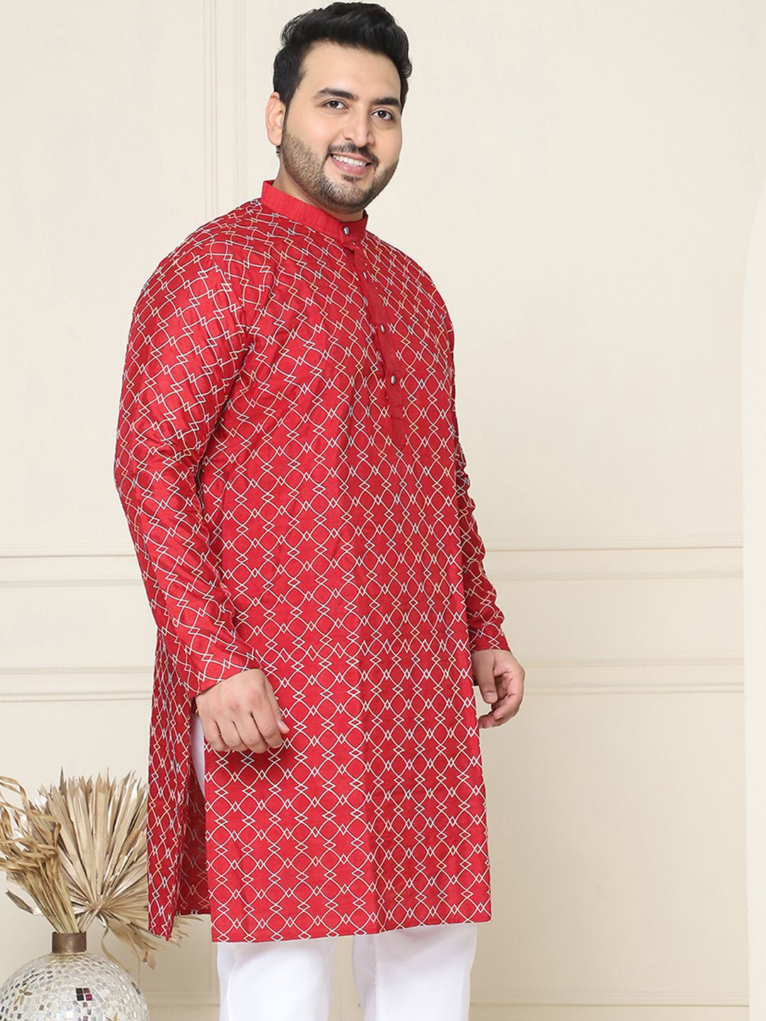 SOJANYA PLUS Embroidered Thread Work Kurta