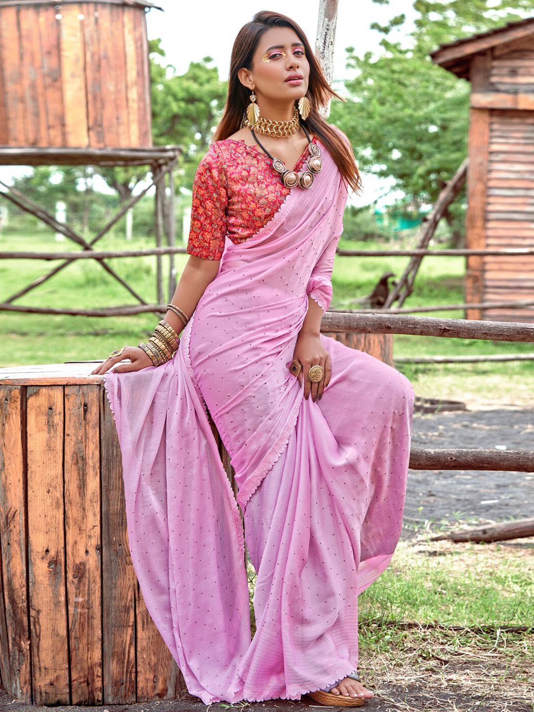 Saree mall Embellished Poly Chiffon Sarees