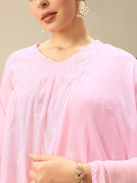 House of Pataudi Chikankari Floral Embroidered Jashn Kurta with Trousers & With Dupatta