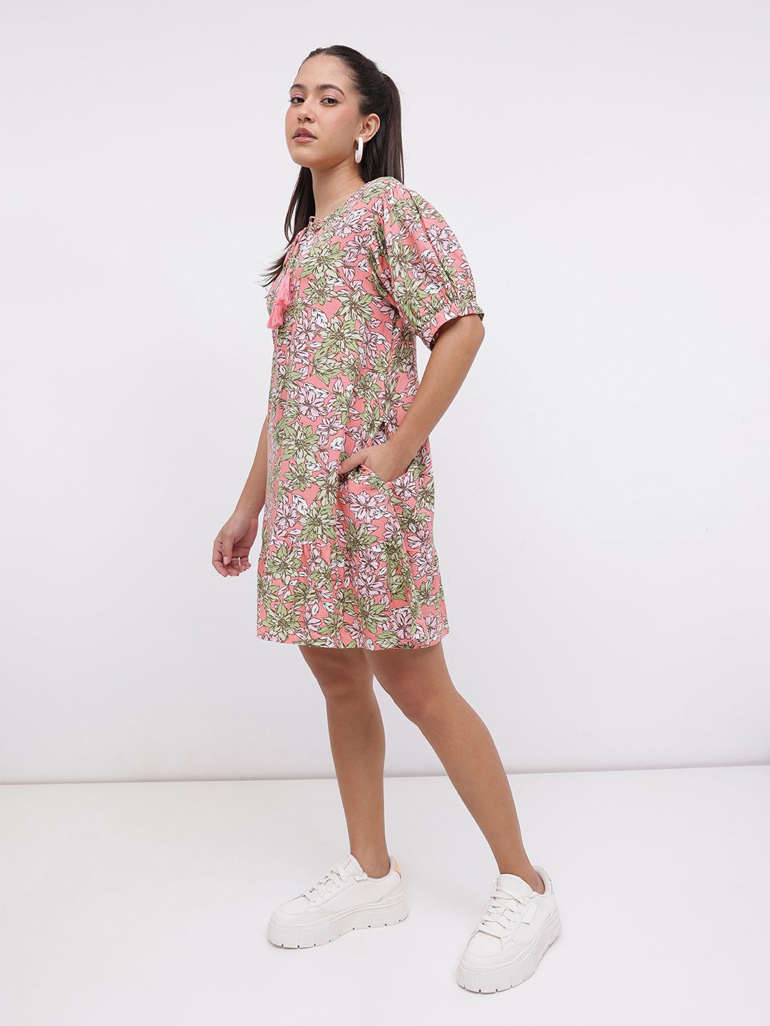 DressBerry Vibrant Blooms Floral Printed Tie-Up Neck A-line Dress