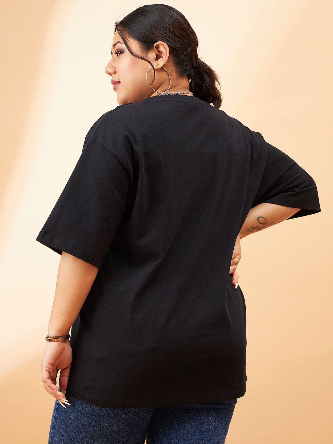 SASSAFRAS Curve Plus Size Graphic Printed Round Neck Cotton Relaxed Fit T-shirt