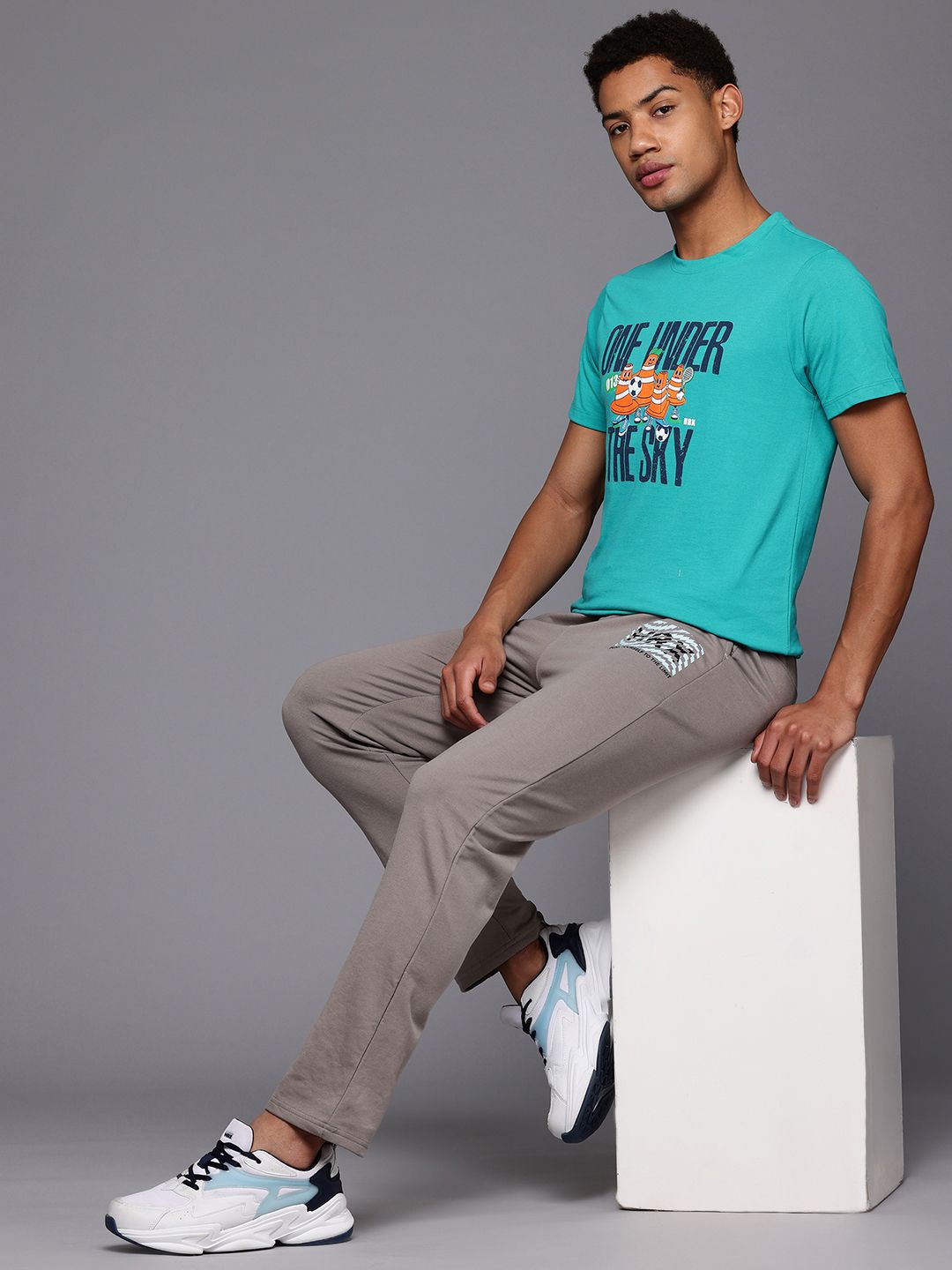 HRX by Hrithik Roshan Typography & Conversational Print Regular Fit Lifestyle T-shirt
