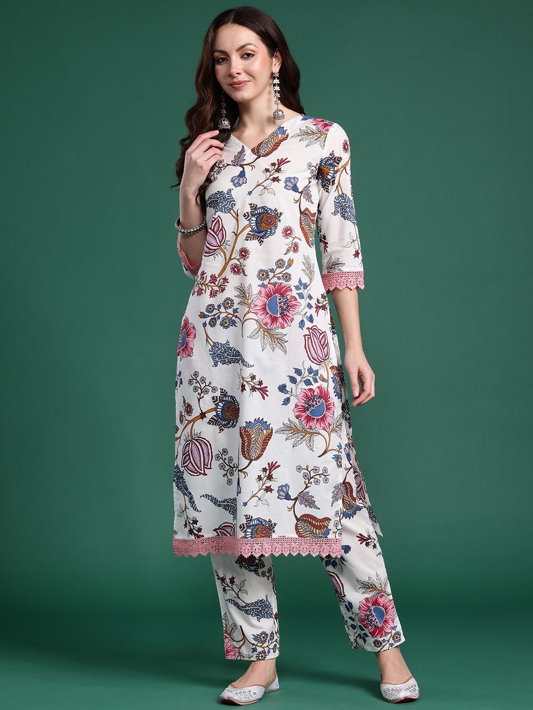 Indo Era Floral Printed Regular Pure Cotton Kurta with Trousers