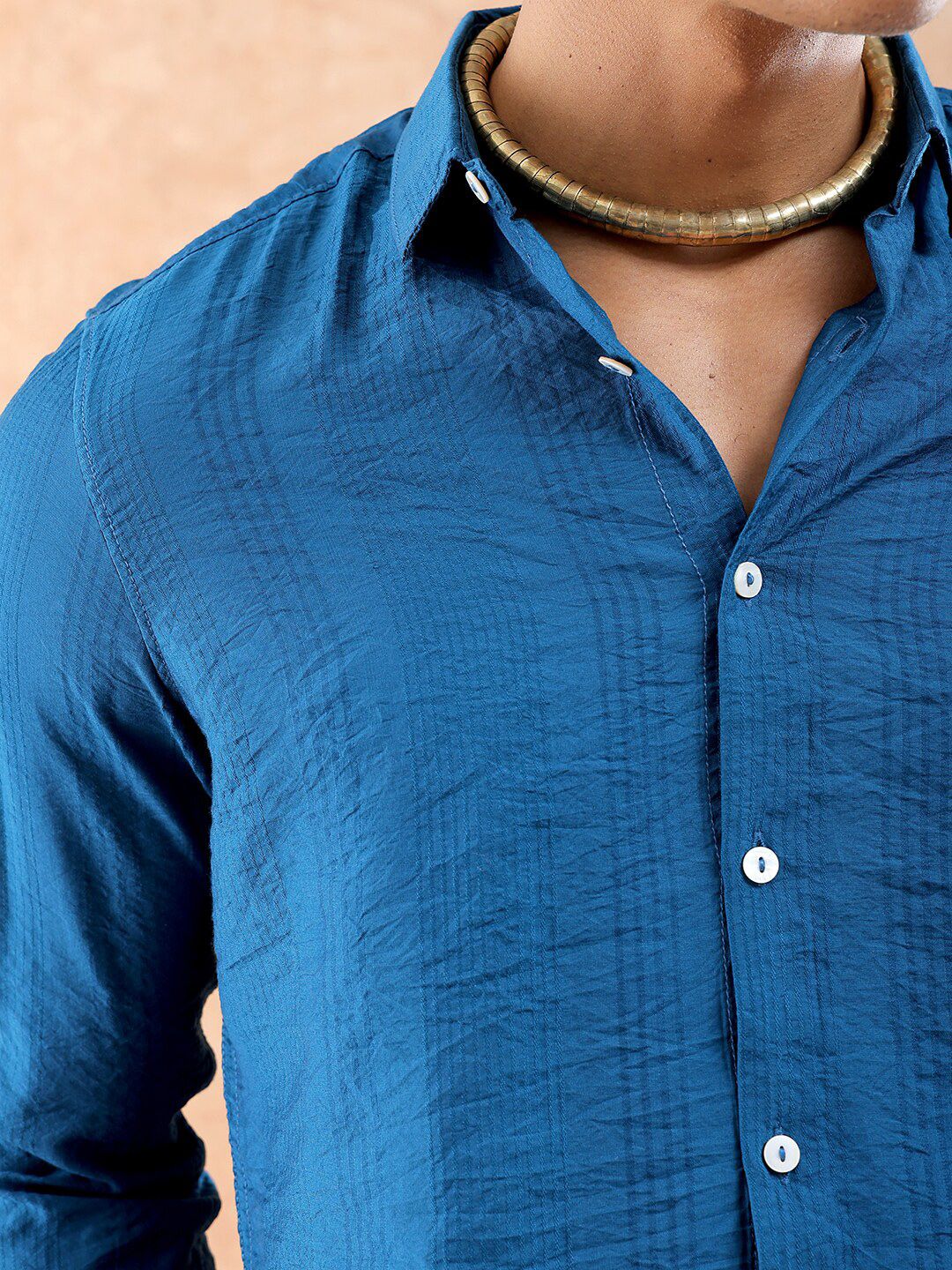The Indian Garage Co Men Slim Fit Striped Dobby Resortwear Shirt