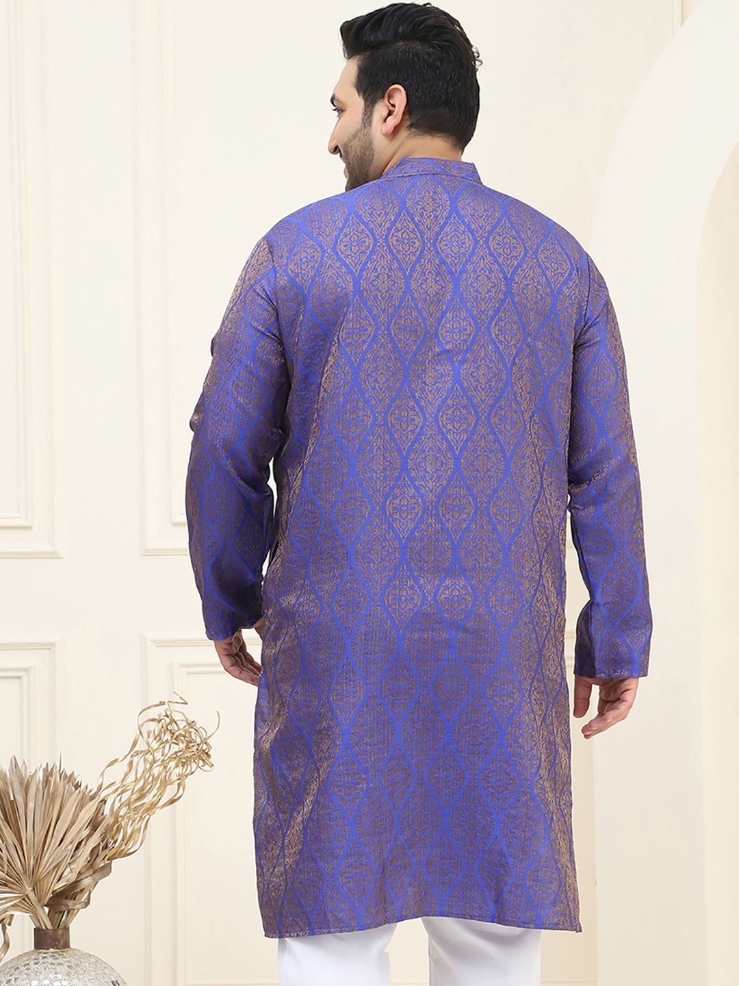 SOJANYA PLUS Men Blue & Golden Jacquard Silk Woven Design Straight Kurta