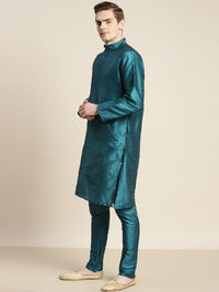 SOJANYA Men Green Kurta with Churidar