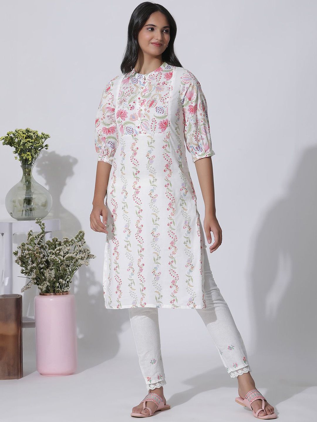 W Floral Printed Mandarin Collar Puffed Sleeves Regular Pure Cotton Kurta With Trousers