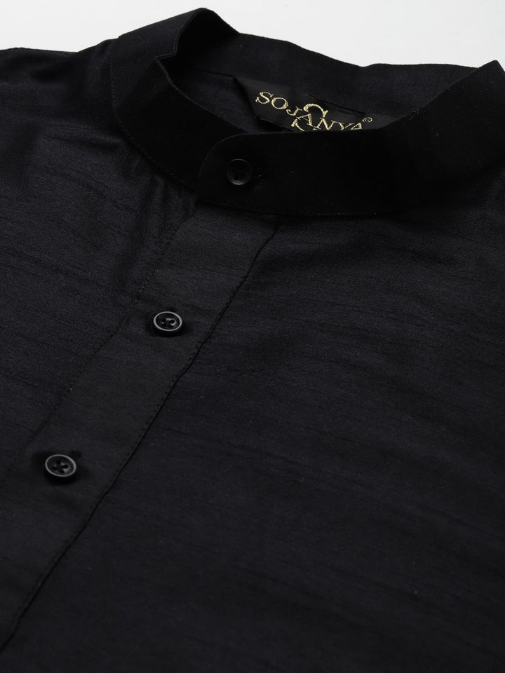 SOJANYA Men Black Solid Kurta with Churidar & Nehru Jacket