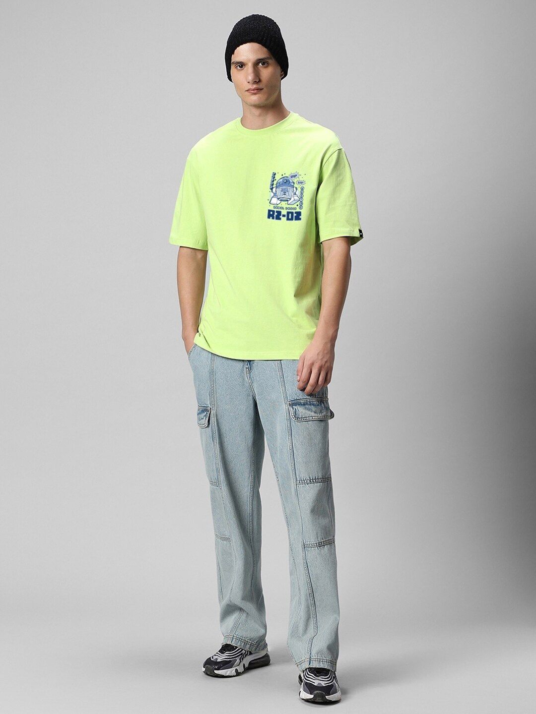 Bewakoof Green Star Wars Printed Drop-Shoulder Sleeves Oversized Cotton T-shirt