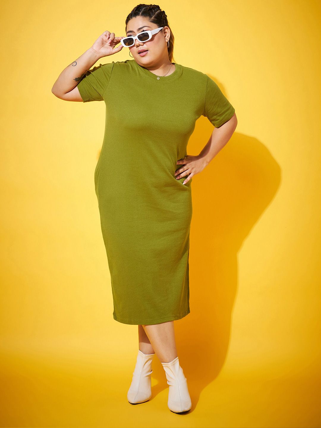 SASSAFRAS Curve Plus Size Round Neck Cotton Sheath Midi Dress