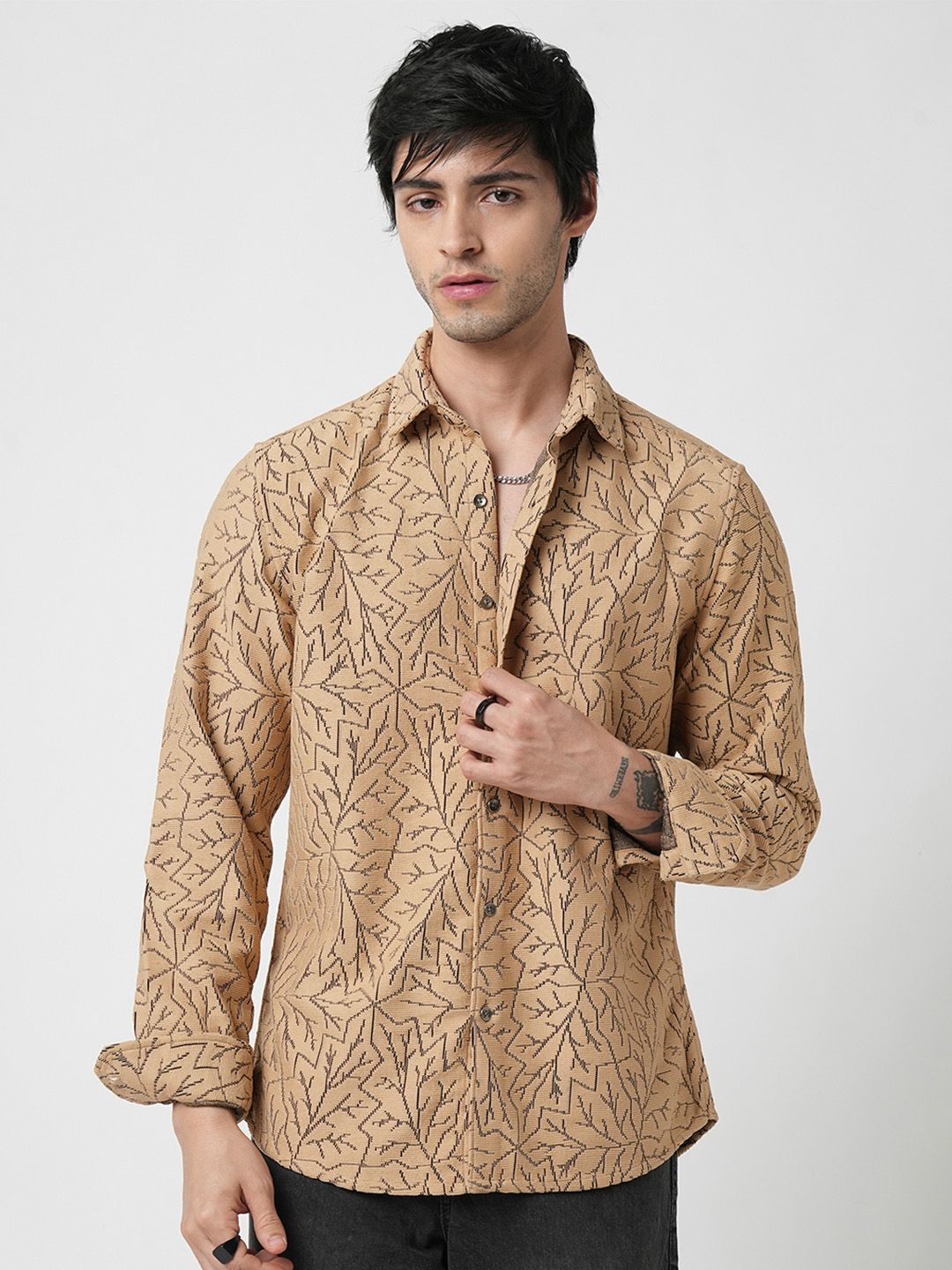 VASTRADO Men Classic Spread Collar Geometric Self Design Slim Fit Casual Shirt