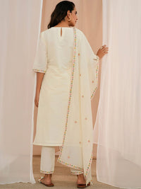 Libas Floral Embroidered Regular Thread Work Pure Cotton Kurta With Trousers & Dupatta