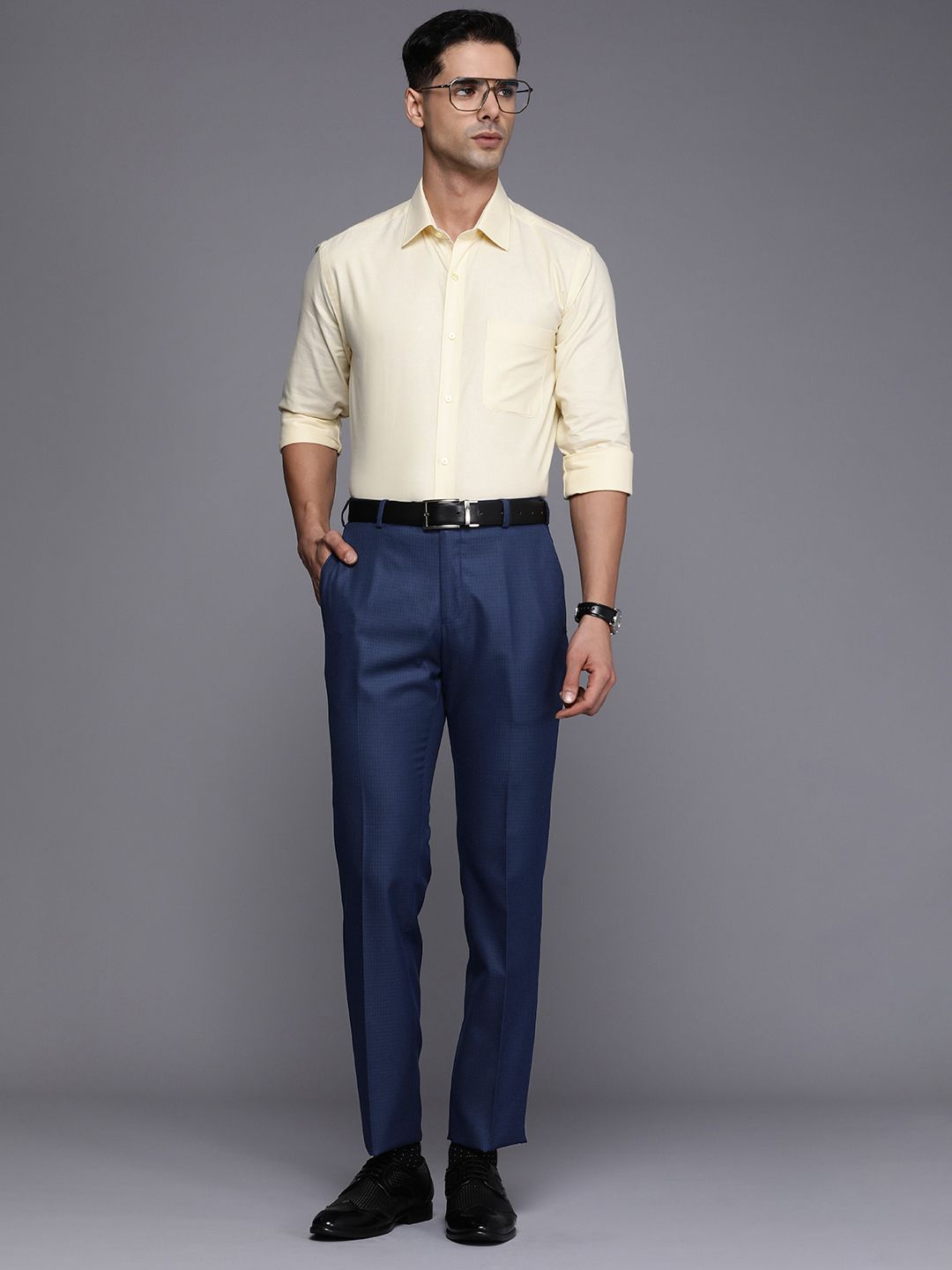 Raymond Men Textured Micro Checked Flat-Front Slim Fit Formal Trousers