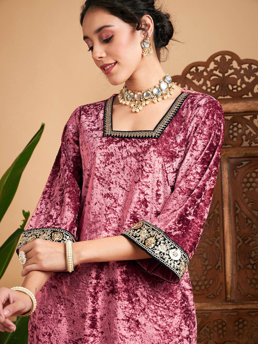 Shae by SASSAFRAS Embroidered Square Neck Regular Sequinned Velvet Kurti With Trousers