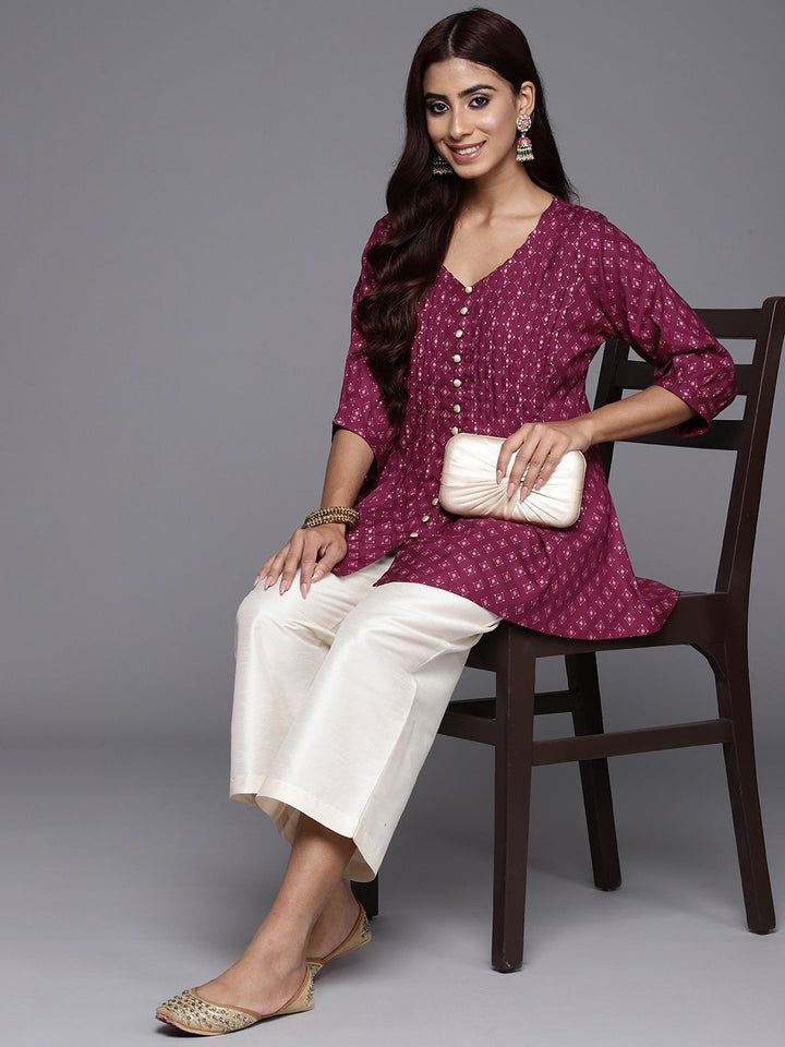 Libas Magenta & Beige Geometric Printed V-Neck Pleated Kurti