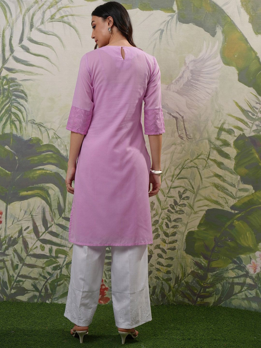 Vishudh Three-Quarter Sleeves Round Neck Gotta Patti Kurta