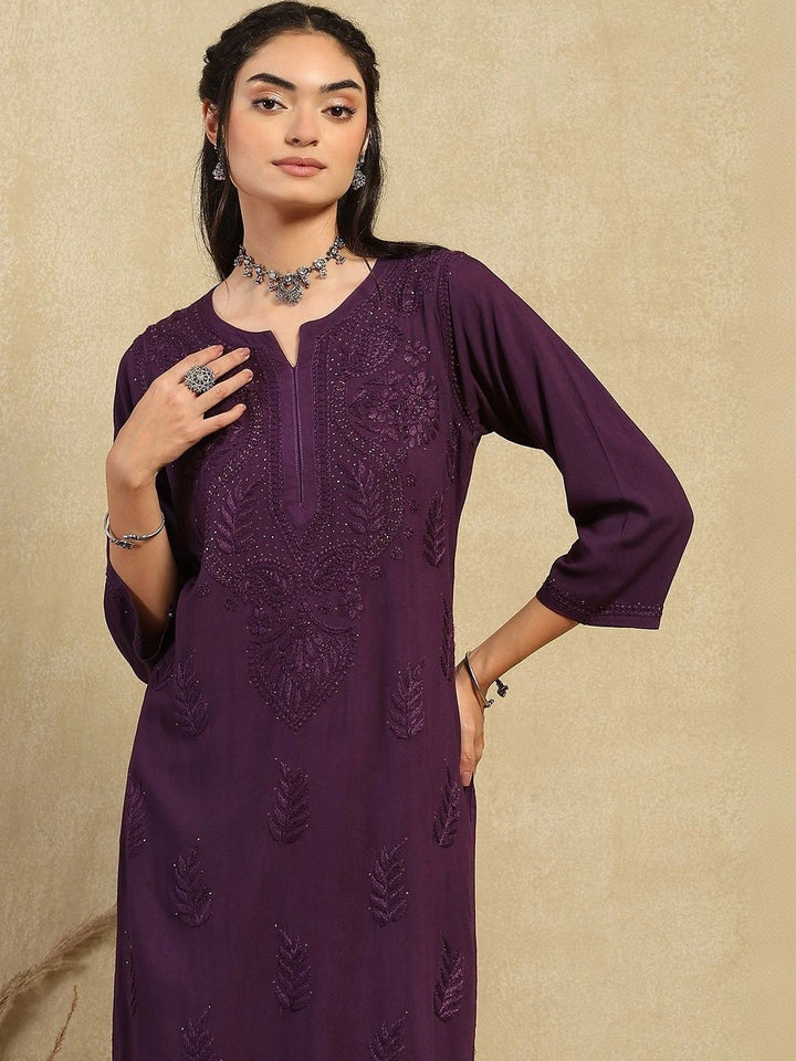 Rumah Chikankari Kurta Chikankari Biasa Wanita dengan Seluar
