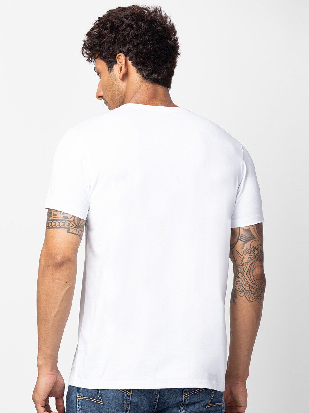 SPYKAR Men Typography V-Neck Cotton T-shirt