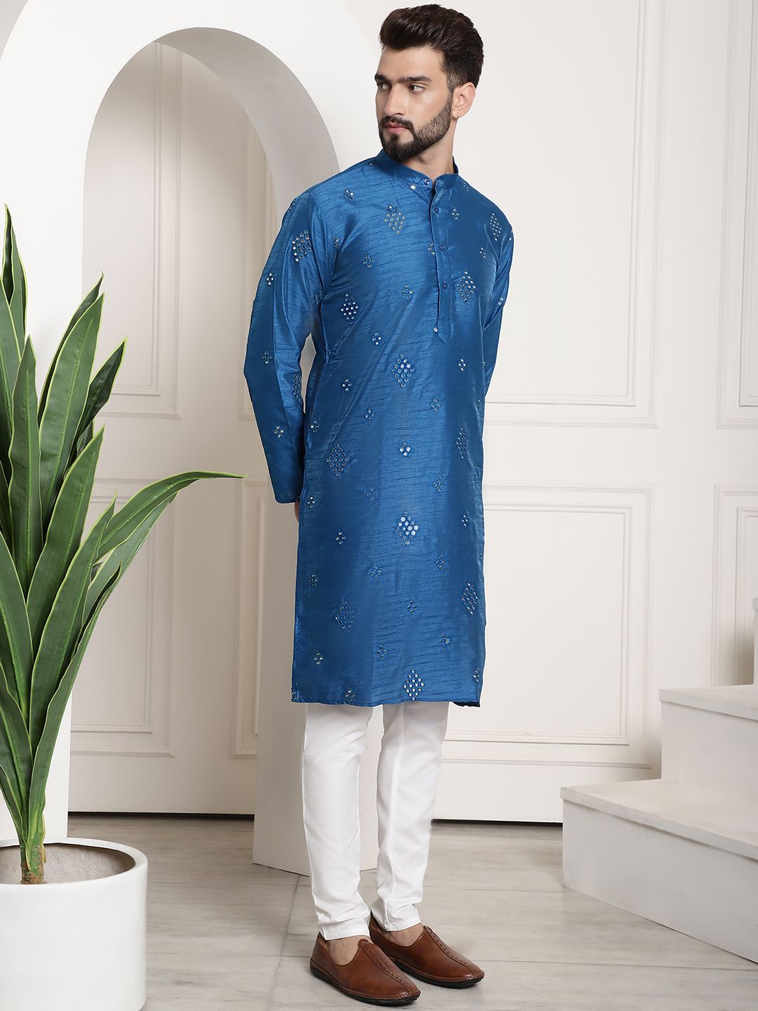 SOJANYA Kurta Kerja Cermin Biasa Bersulam Geometrik Dengan Piyama