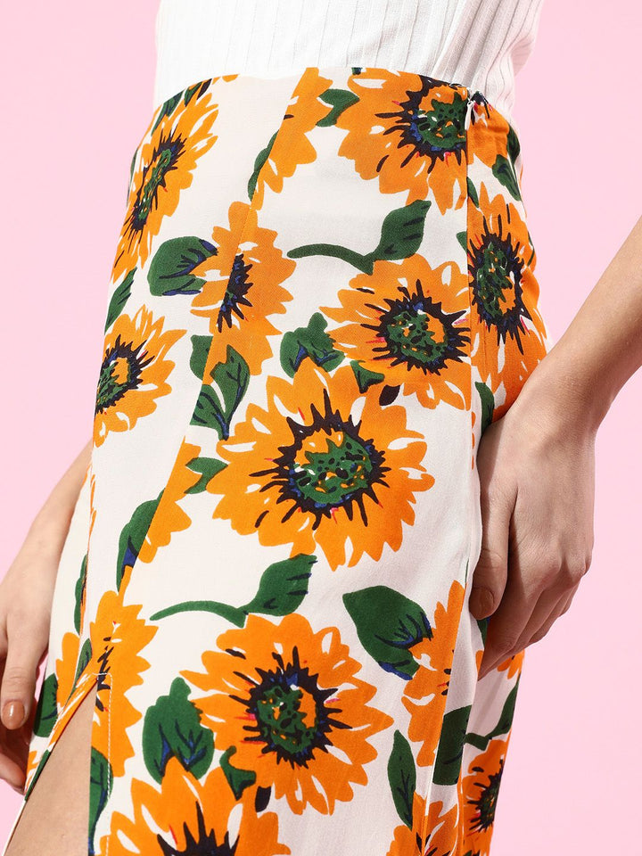 Berrylush Women Classic White Floral Fantasy Skirt