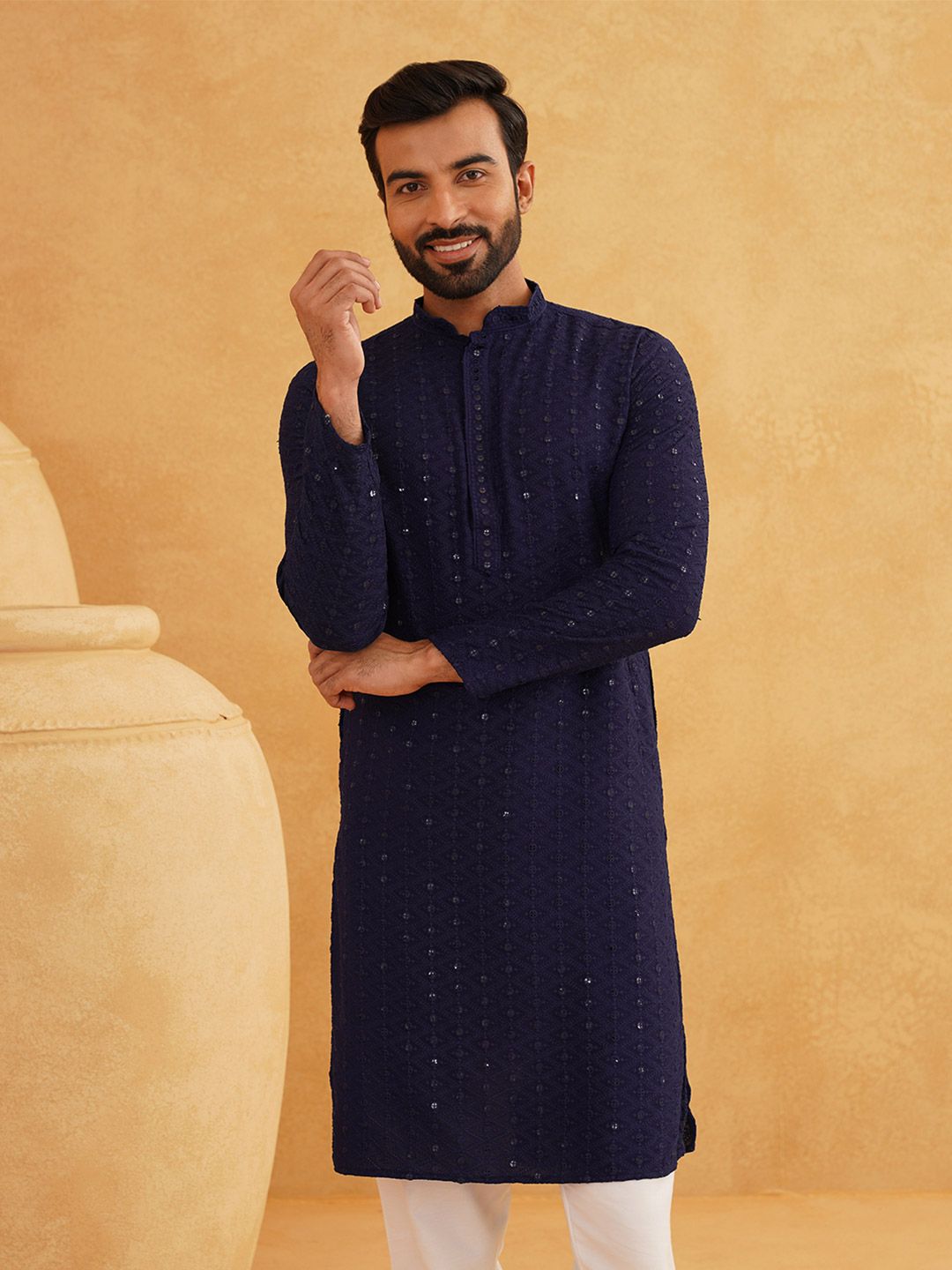 SOJANYA Men Navy Blue Embroidered Thread Work Kurta