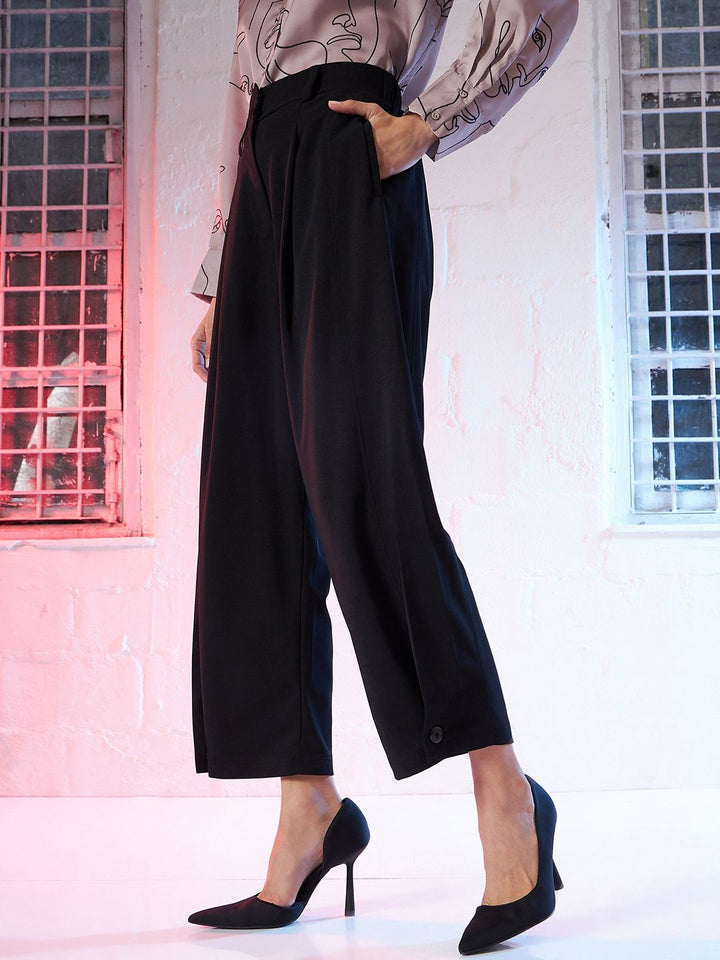 SASSAFRAS Women Black Mid-Rise Pleated Parallel Trousers