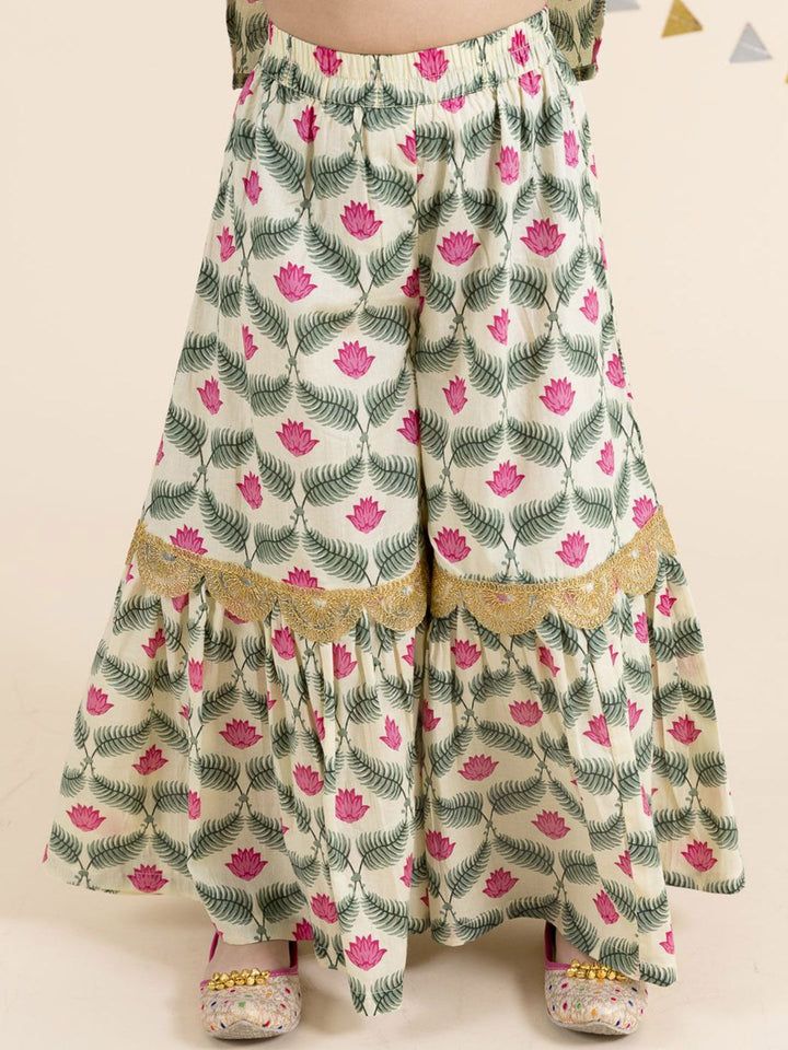pspeaches Girls Floral Printed Pure Cotton Straight Kurta With Sharara & Dupatta