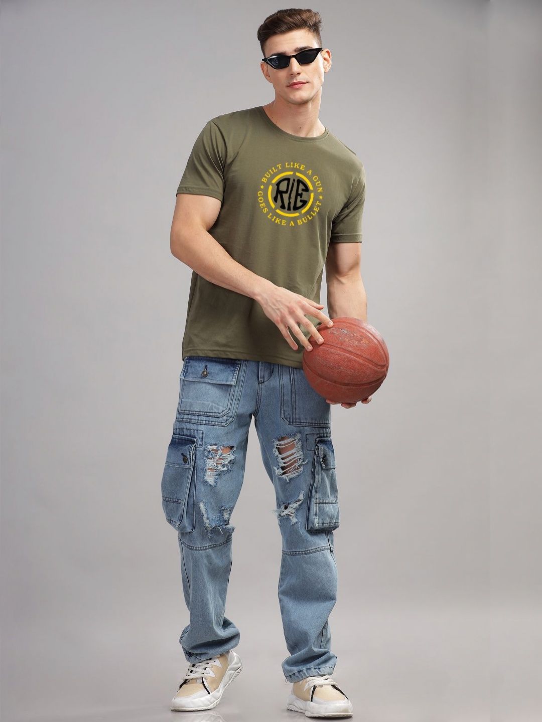 ADRO Men Sports Printed Applique T-shirt