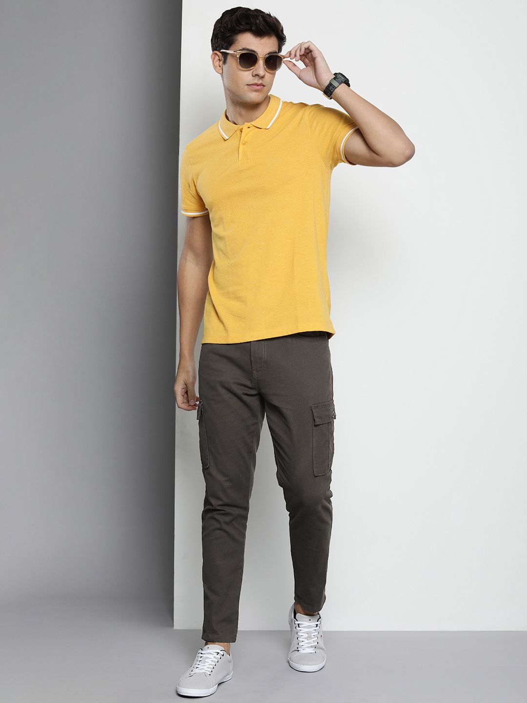 The Indian Garage Co Men Cotton Slim Fit Cargos