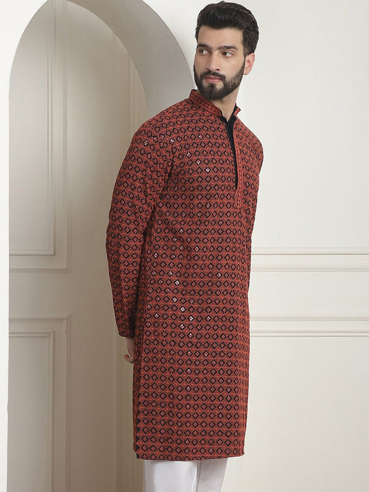 SOJANYA Geometric Embroidered Mandarin Collar Long Sleeves Straight Kurta