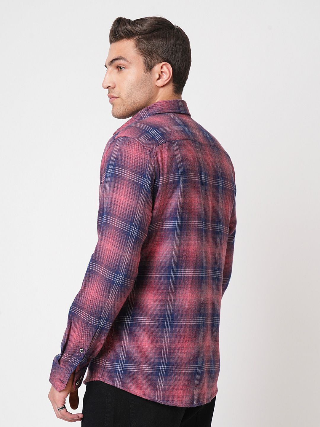 VASTRADO Men Classic Fit Spread Collar Checked Cotton Casual Shirt
