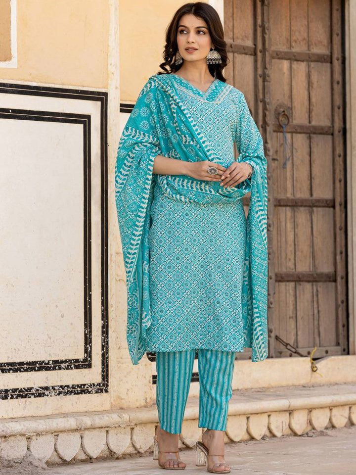 Varanga Ethnic Motifs Printed Regular Mirror Work Kurta with Trousers & With Dupatta