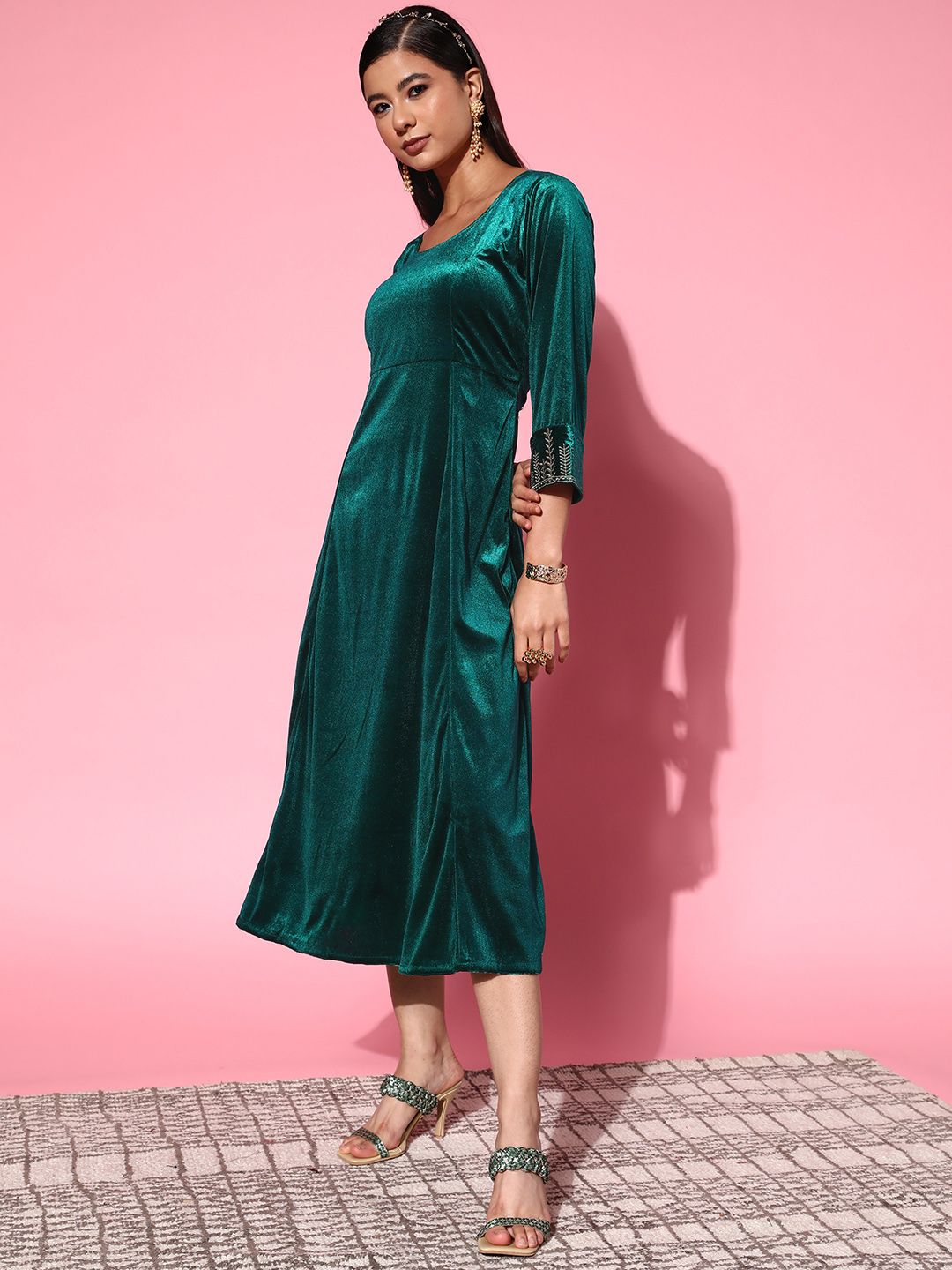Shae by SASSAFRAS Women Tranquil Teal Solid Velvet Dress
