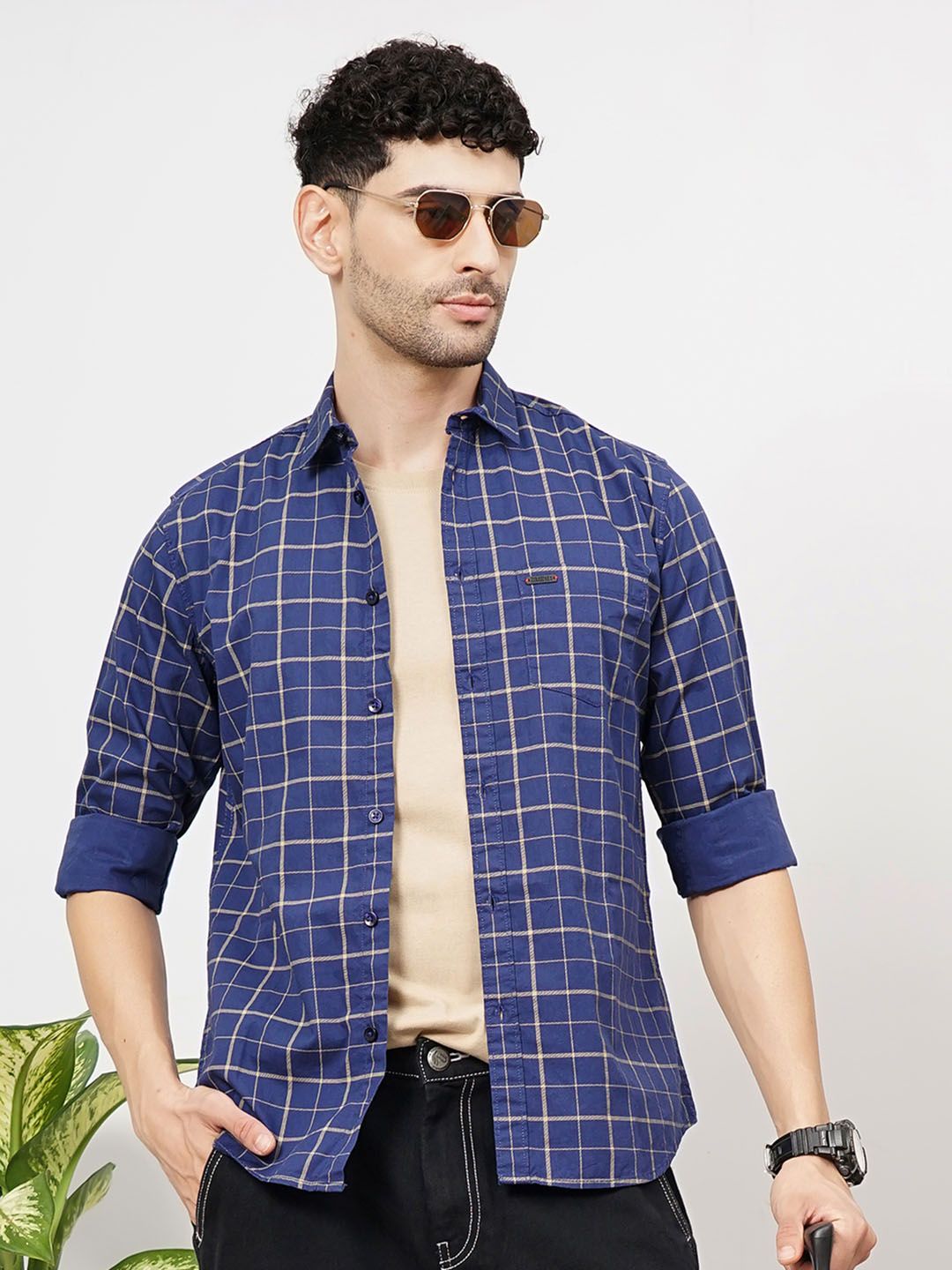 The Indian Garage Co Men Navy Blue & Grey Slim Fit Checked Casual Shirt