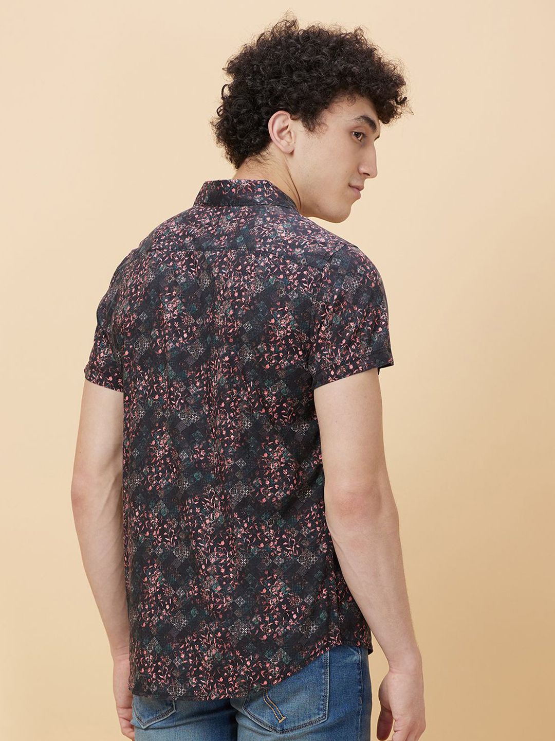 Being Human Men Slim Fit Floral Printed Casual Shirt