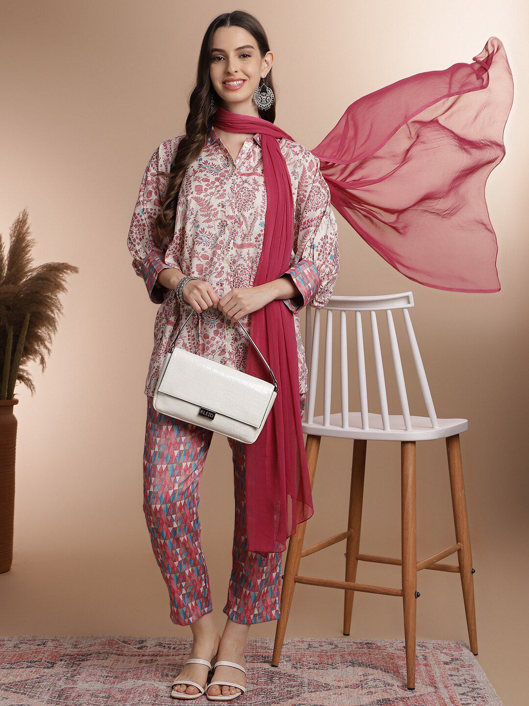 Anouk Floral Printed Top & Trousers With Dupatta