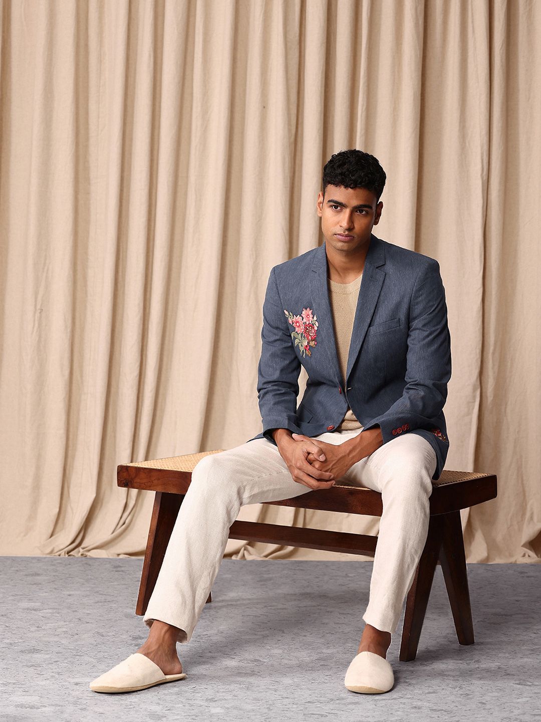 Mr Bowerbird Floral Embroidered Tailored Fit Single-Breasted Casual Blazer